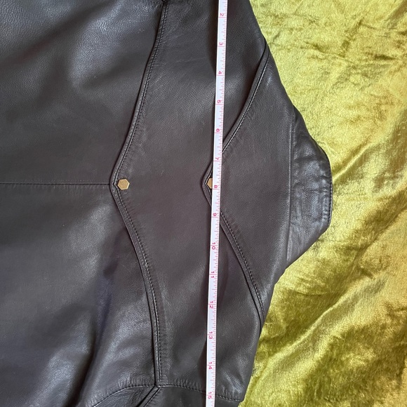 Custom made leather jacket - Picture 3 of 9